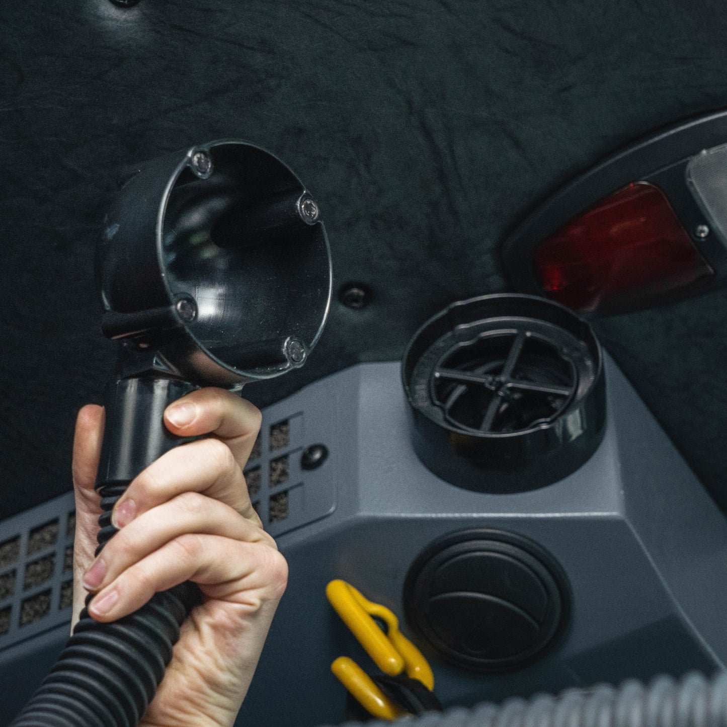 RAM® Vent-Temp™ with Back Dock Connection for Round Vents