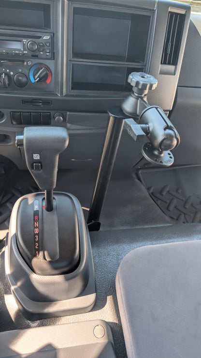 RAM-VB-197-SW2NT RAM No-Drill Vehicle Mount for '00-17